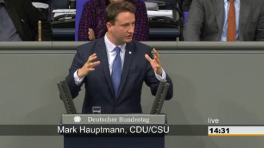 Alman Parlamanterden Merkel'e Kürdistan tepkisi