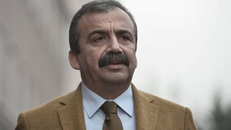 Sırrı Süreyya Önder: Yeni bir yol haritasına ihtiyaç var