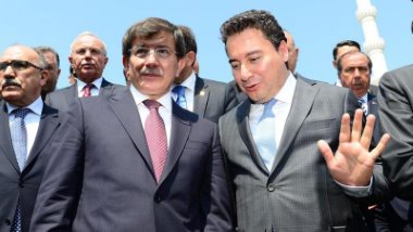 Babacan ve Davutoğlu arasında gizli görüşme...Neler konuşuldu?