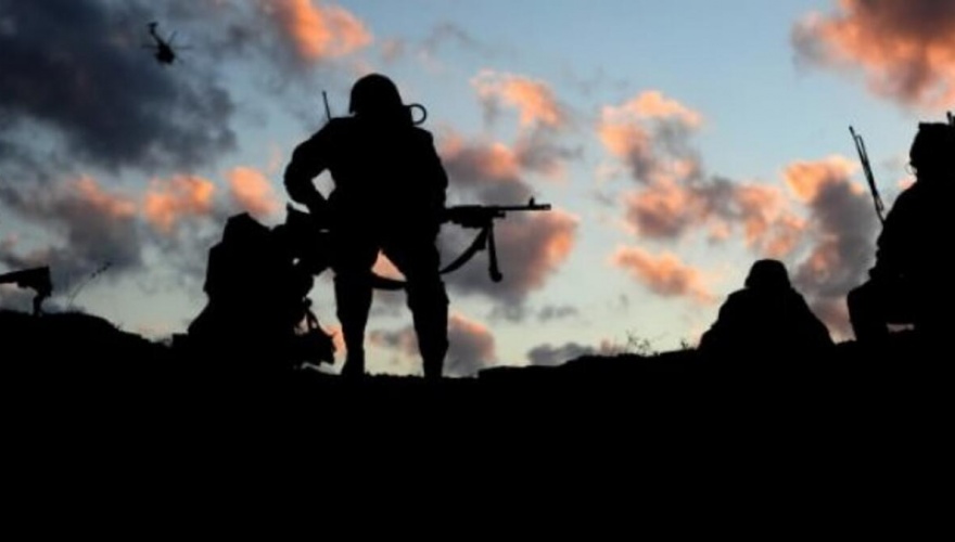 Bitlis'te askeri araca roketli saldırı