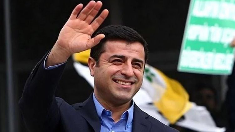 Demirtaş'tan 'Öcalan Heykeli' sözlerine açıklık: Üzüldüğümü belirtmeliyim