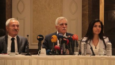 Görevlerinden alınan Diyarbakır, Van ve Mardin  belediye başkanlarından ortak baskın açıklaması