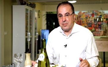 Kürt profesör Avrupa'da ülkelerin sağlık politikalarına yön veriyor