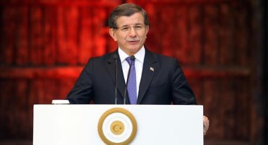 Davutoğlu, 2014 Peşmerge'yle Kobane'ye neden girmediklerini açıkladı