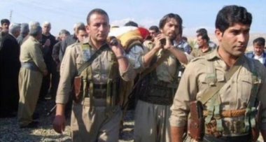 iran rejimi Mahabad'ta HDK üyesi 2 Kürt gencini katletti