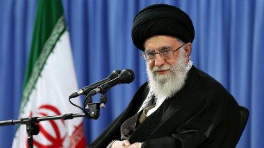 Hamaney, İran'ı bekleyen tehlike konusunda uyarılarda bulundu