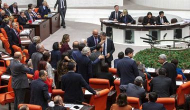 Mecliste AKP-HDP arasında 'işgalci' tartışması