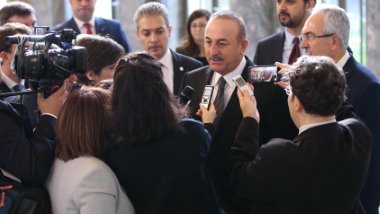Çavuşoğlu'dan Libya'ya asker gönderme açıklaması