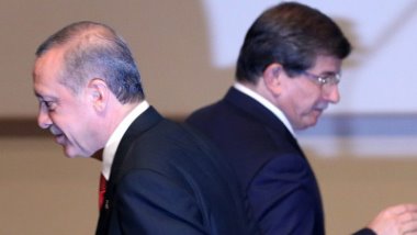 Kulis: Davutoğlu, Erdoğan sonrasına hazırlanıyor