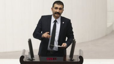 Barış Atay'dan AKP'ye çok sert eleştiriler