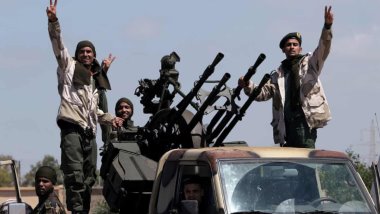 Guardian: Yüzlerce Sudanlı paralı asker Hafter güçlerine katıldı