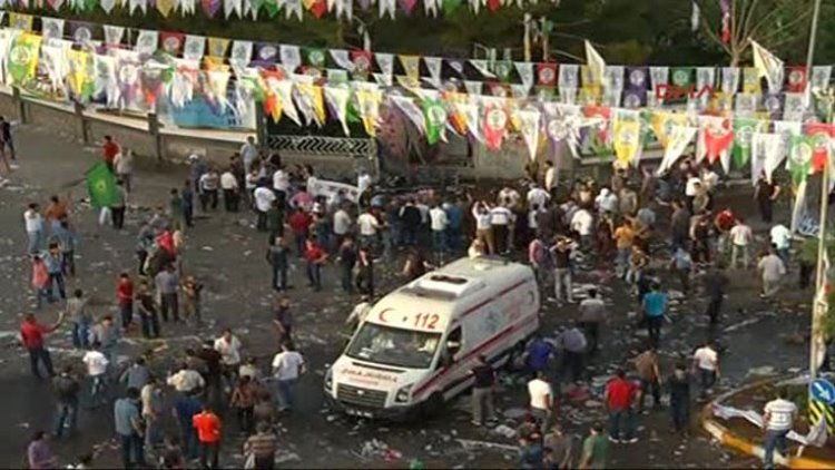 HDP mitingine saldırı davasında üç sanığa ağırlaştırılmış müebbet