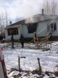 Van'dan acı haber: 2 kardeş yanarak can verdi