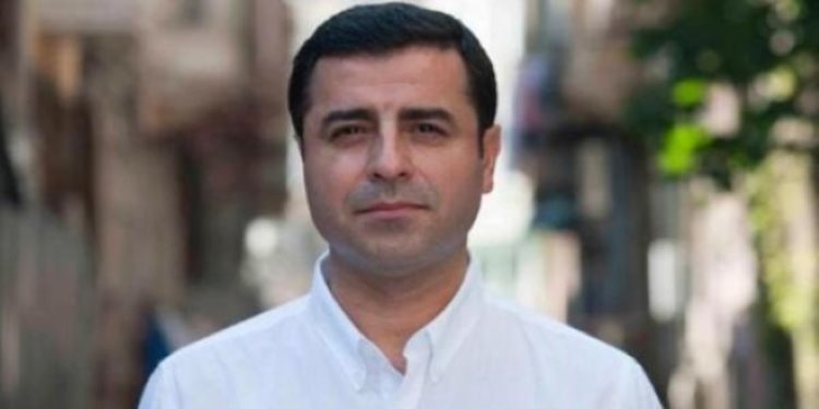 Demirtaş: Beni siyasi yasaklı hale getirmek için yeni tezgahlar hazırlanıyor