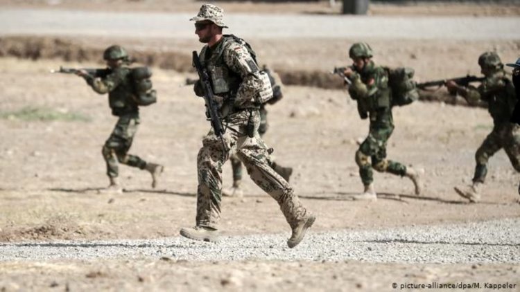 2 ülke daha Irak'taki faaliyetlerini askıya aldı