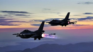 İdlib'deki saldırının ardından TSK'dan Suriye Ordusu ve DSG kontrolündeki bölgelere bombardıman!