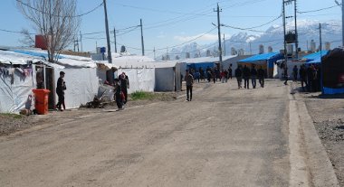 Mülteci kamplarında sokağa çıkma yasakları başlatıldı