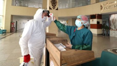 Türkiye'de Covid_19'dan hayatını kaybedenlerin sayısı 2 bin 805 oldu