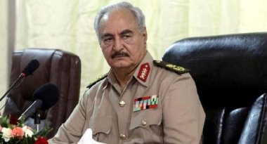 Hafter Kendisini 'devlet başkanı' ilan etti! 