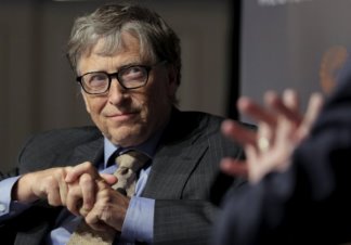 Fox News izleyicilerinin yarısı, Bill Gates'in pandemiyi insanlara çip takmak için kullandığına inanıyor