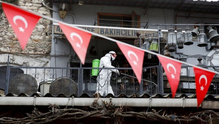 Türkiye: Covid-19'dan hayatını kaybedenlerin sayısı 3 bin 894'e yükseldi