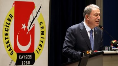 Hulusi Akar: Türkler ve Kürtler et ve tırnak gibidir
