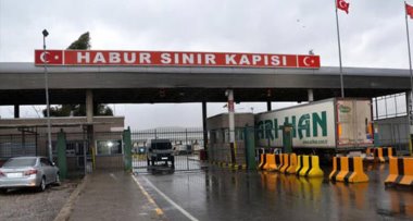 Bakan Pekcan, Habur ve Gürbulak kapılarının açıldığını duyurdu