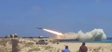 Hafter güçleri Kaddafi'den kalma füzeleri test ediyor