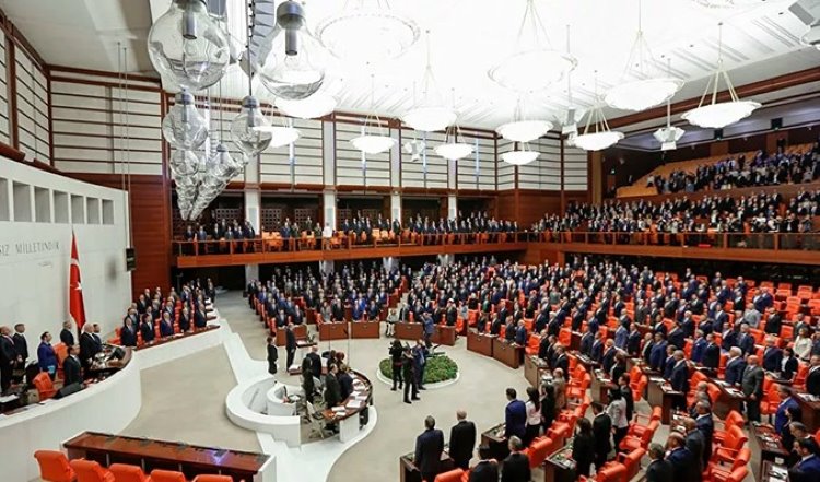 Sosyal Medya Yasası Meclis’te kabul edildi