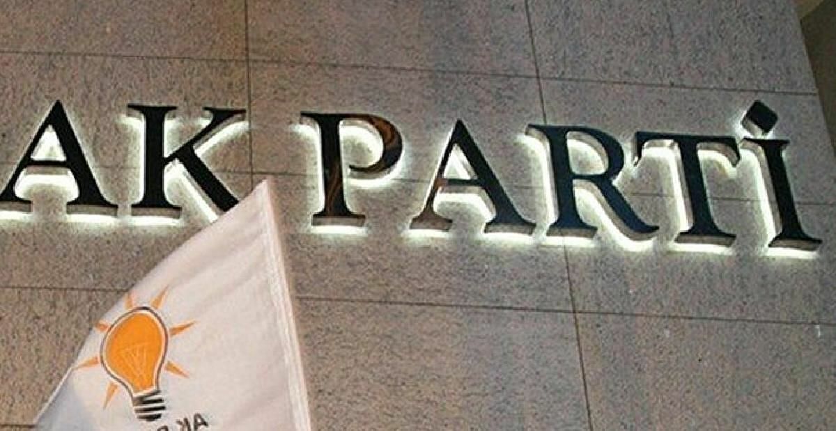 AK Parti’nin Diyarbakır’daki 12 ilçe başkanı istifa etti