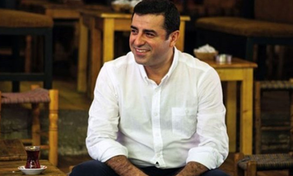Demirtaş'tan mektup: Kendin olma, başkası ol!