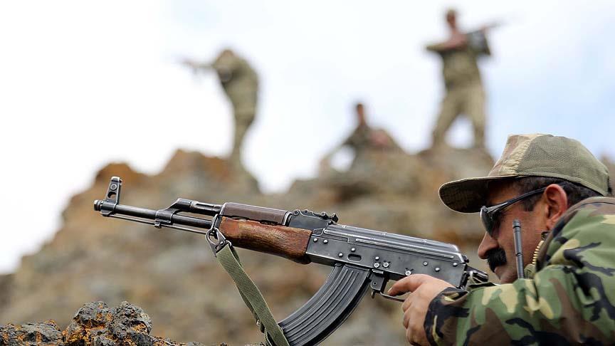 'Bingöl'de korucular, Kürtçe müzik dinleyen gençleri darp etti'