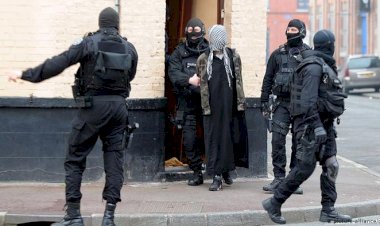 Fransa'da Başı kesilen öğretmen için radikal İslamcılara operasyon