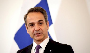 Miçotakis: Erdoğan'ın Macron'a yönelik söylemleri kabul edilemez