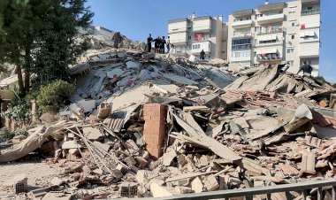 İzmir'de 6,6 büyüklüğünde deprem meydana geldi