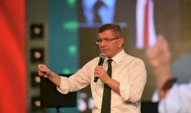 Davutoğlu: Bahçeli, ‘Serok Apo’dan mektup getirenlerle uğraşsın