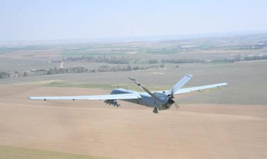 Türk savaş uçakları Şengal’de bir aracı vurdu!