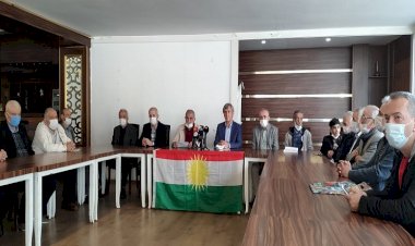 Aydınlardan ortak açıklama: 'Düşmanları sevindirmeyelim'