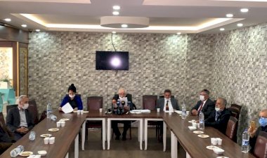 Kuzey Kürdistan'lı Kürt aydın ve siyasetçilerden PKK’ye çağrı!