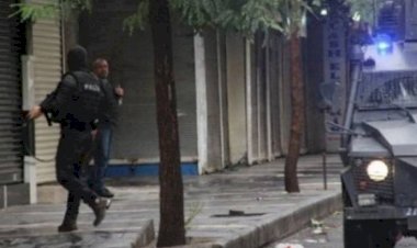 Diyarbakır'da çok sayıda avukat gözaltına alındı