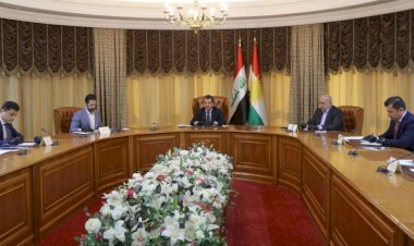 Başbakan Mesrur Barzani, Bağdat ile müzakere yürüten heyetle bir araya geldi