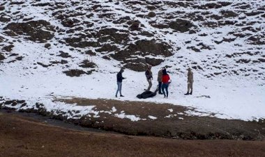 Van sınırında 3 kaçak göçmen donarak öldü