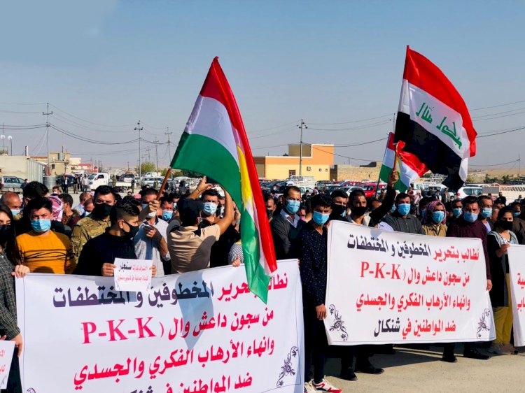 Duhok kamplarında kalan Şengallilerden PKK protestosu