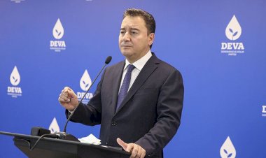 Babacan: Ülkeyi 90 yılların karanlığına götürüyorlar