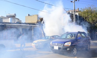 Süleymaniye’de göstericiler  3 parti binası yakıtı