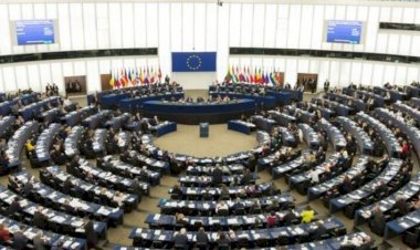 Avrupa Parlamentosu'ndan İran'a yaptırım çağrısı