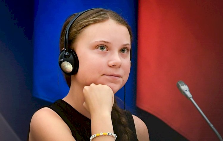 İklim aktivisti Thunberg'ten Kürtçe Noel kutlaması