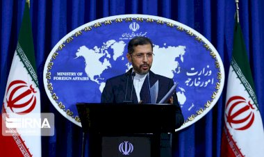 İran'dan ABD'nin uçak gemisini bölgeden çekmemesine tepki