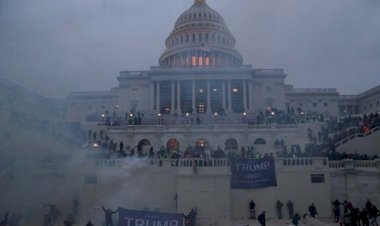 Pelosi: 'Trump savaş başlatıp nükleer saldırı düzenleyebilir'