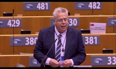 AP: ‘Türkiye bize aşk mektubu göndermesin, AİHM kararlarına uyduğunu göstersin’